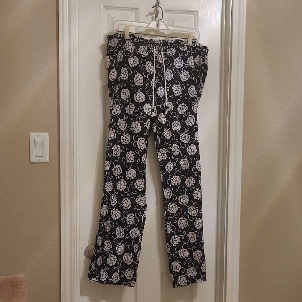 Cynthia Rowley Black and White Floral Pants